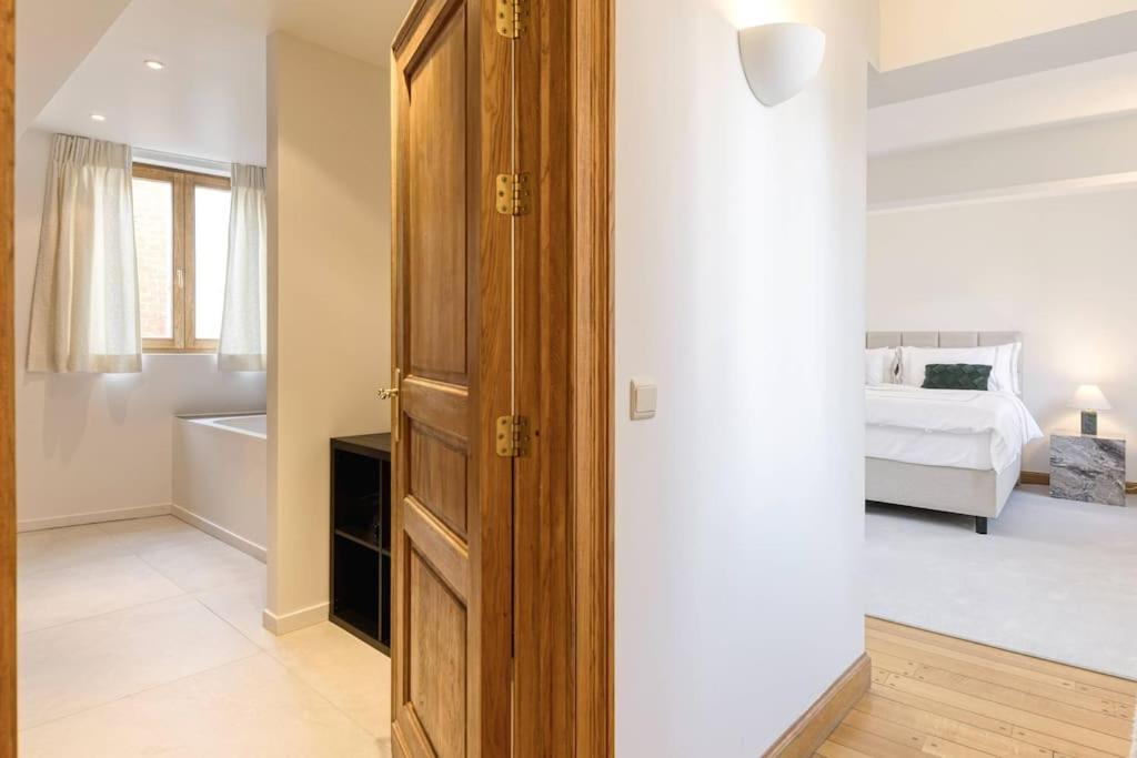 Unique Flat On The Grand Place Bruselas